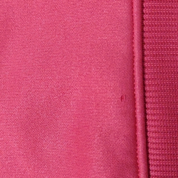 Under Armour Pink pull-over Hoodie - Picture 11 of 12